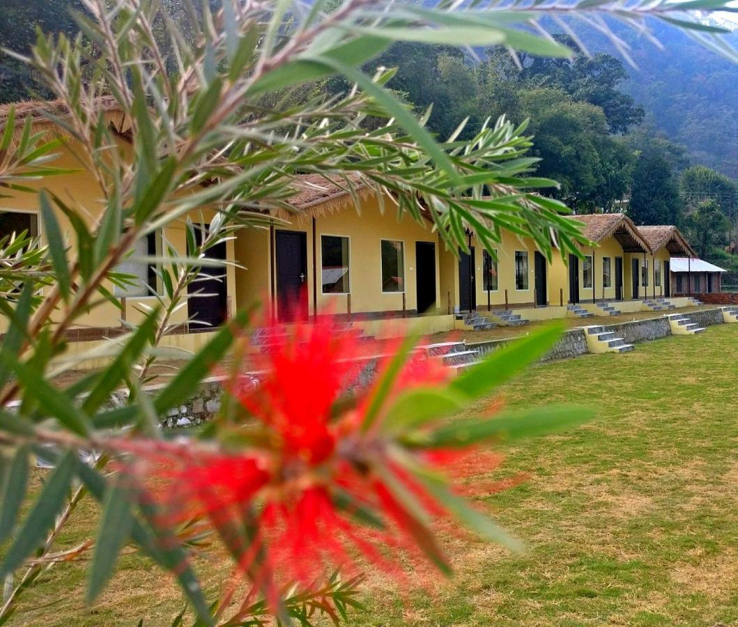 Nakshtra Resort Birbhaddar Esterno foto